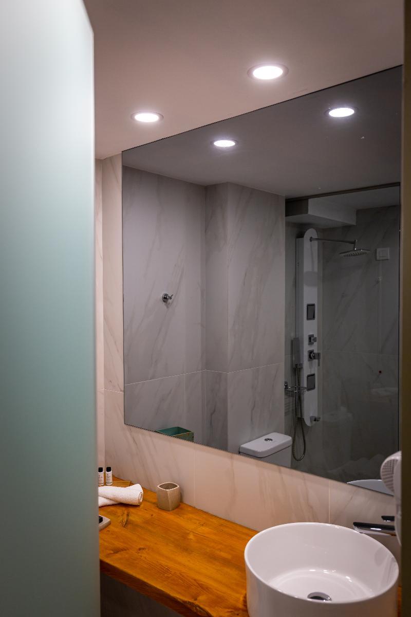 Eleals Boutique Hotel Перама Екстер'єр фото